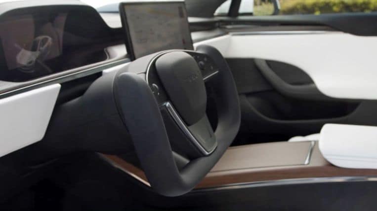 Tesla Model X Yoke