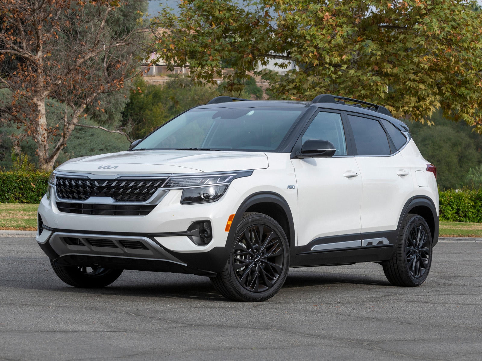 10 Best SUV Lease Deals Under 300 in July 2022 Kelley Blue Book