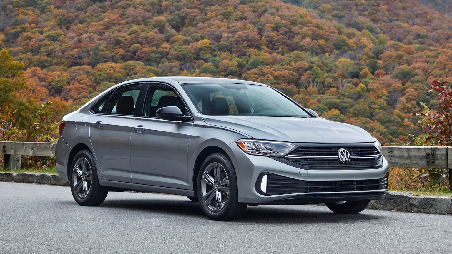 2022 Nissan Sentra vs. 2022 Volkswagen Jetta Comparison Kelley Blue Book