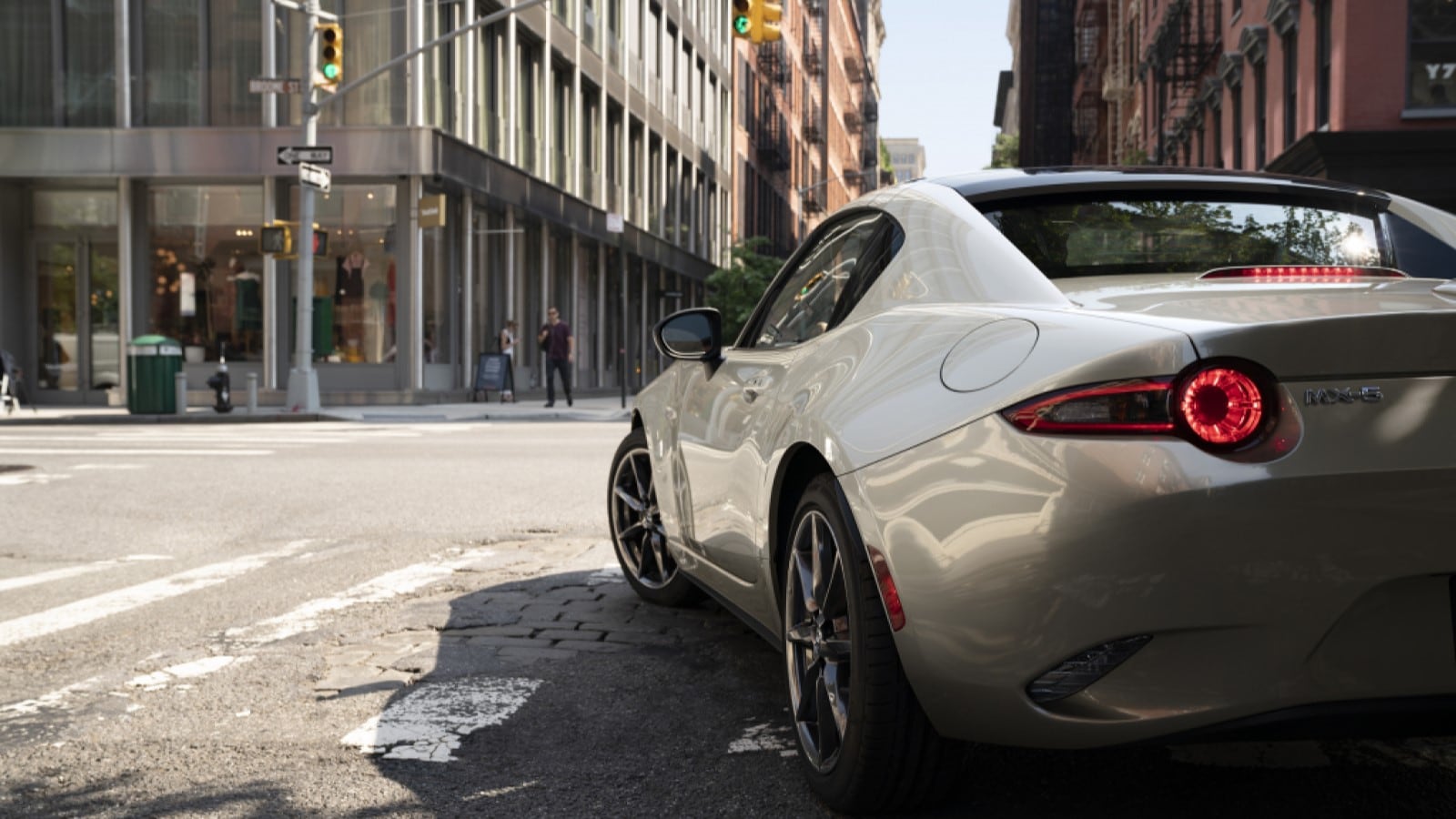 2022 Mazda MX-5 Miata: Handling Tweaks, Fewer Automatic Transmissions