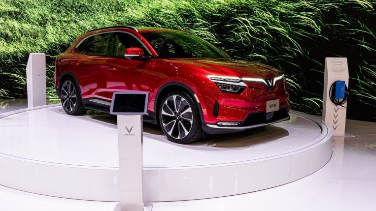 VinFast VF8