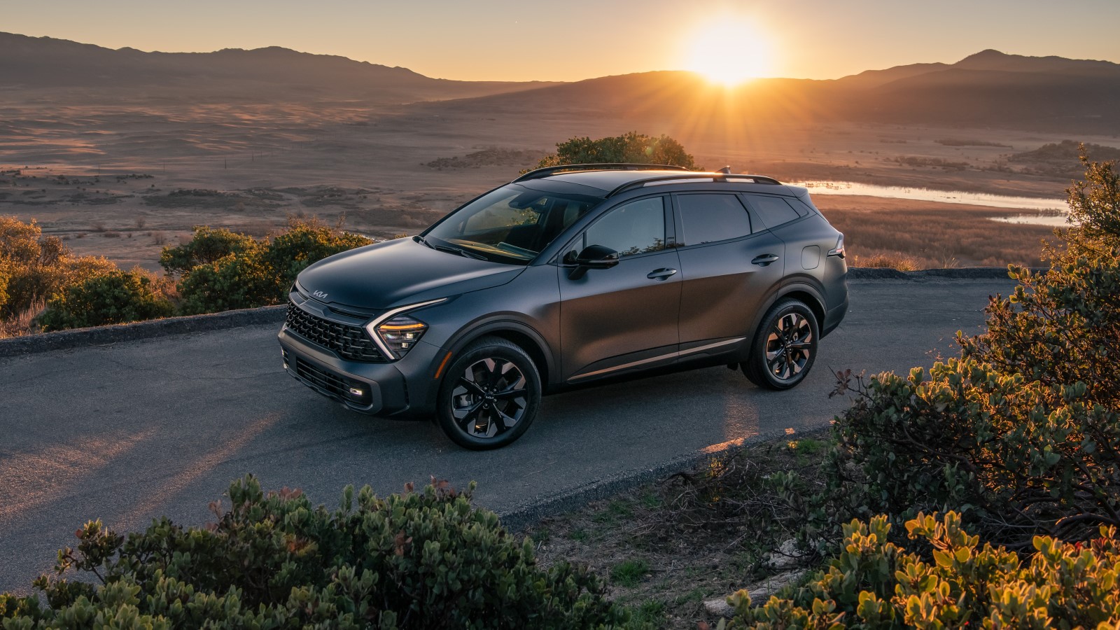 2023 Kia Sportage PHEV Priced Under 40,000 Kelley Blue Book