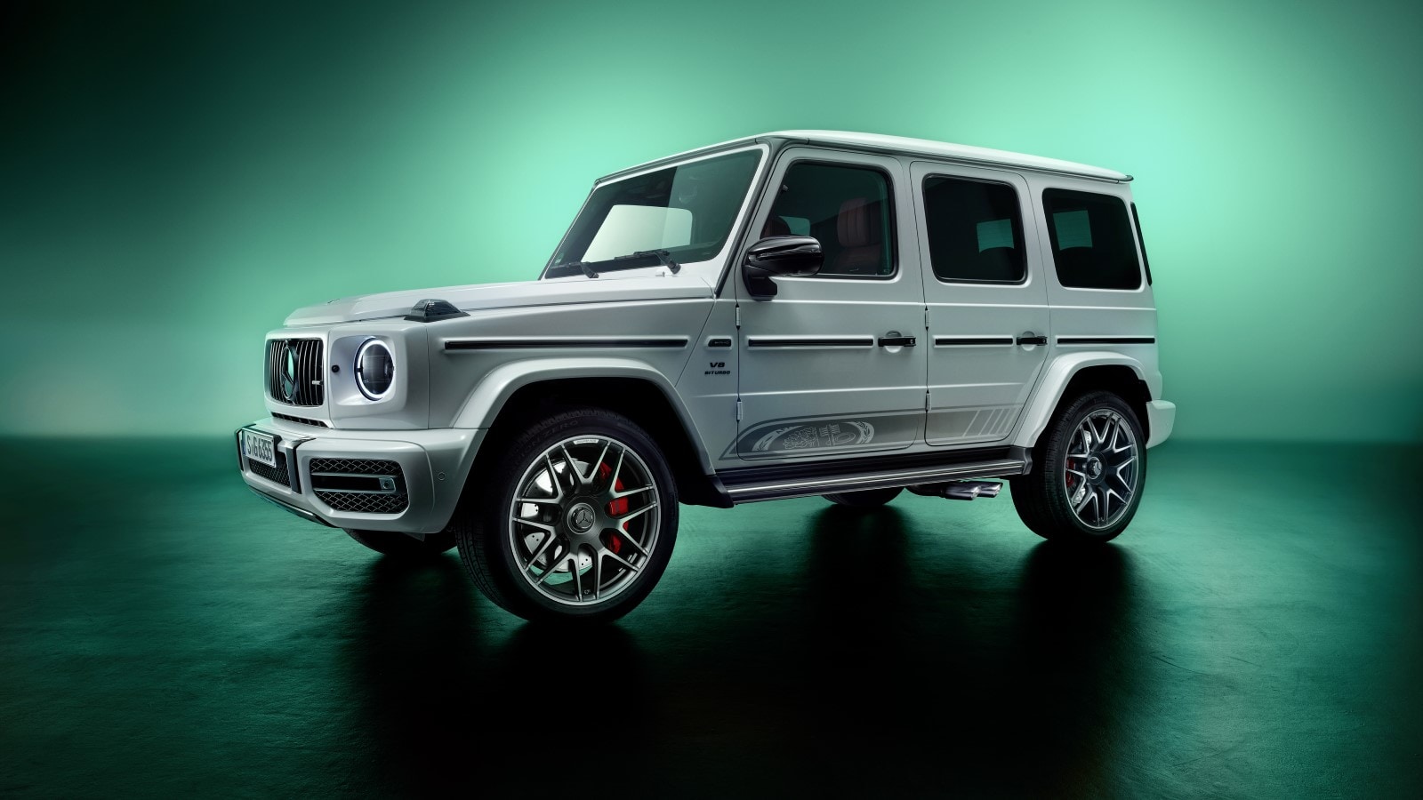 New 22 Mercedes Benz G Class Reviews Pricing Specs Kelley Blue Book