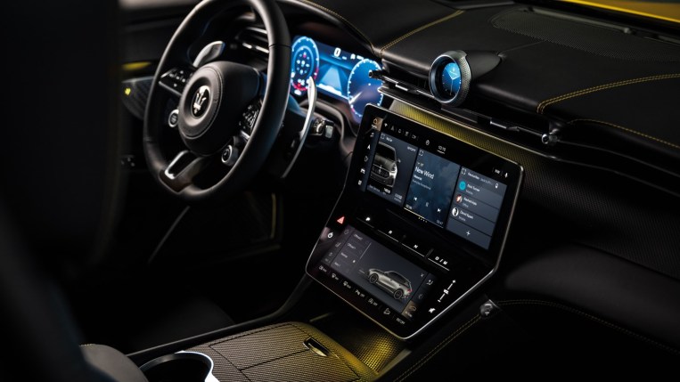 2023 Maserati Grecale Interior