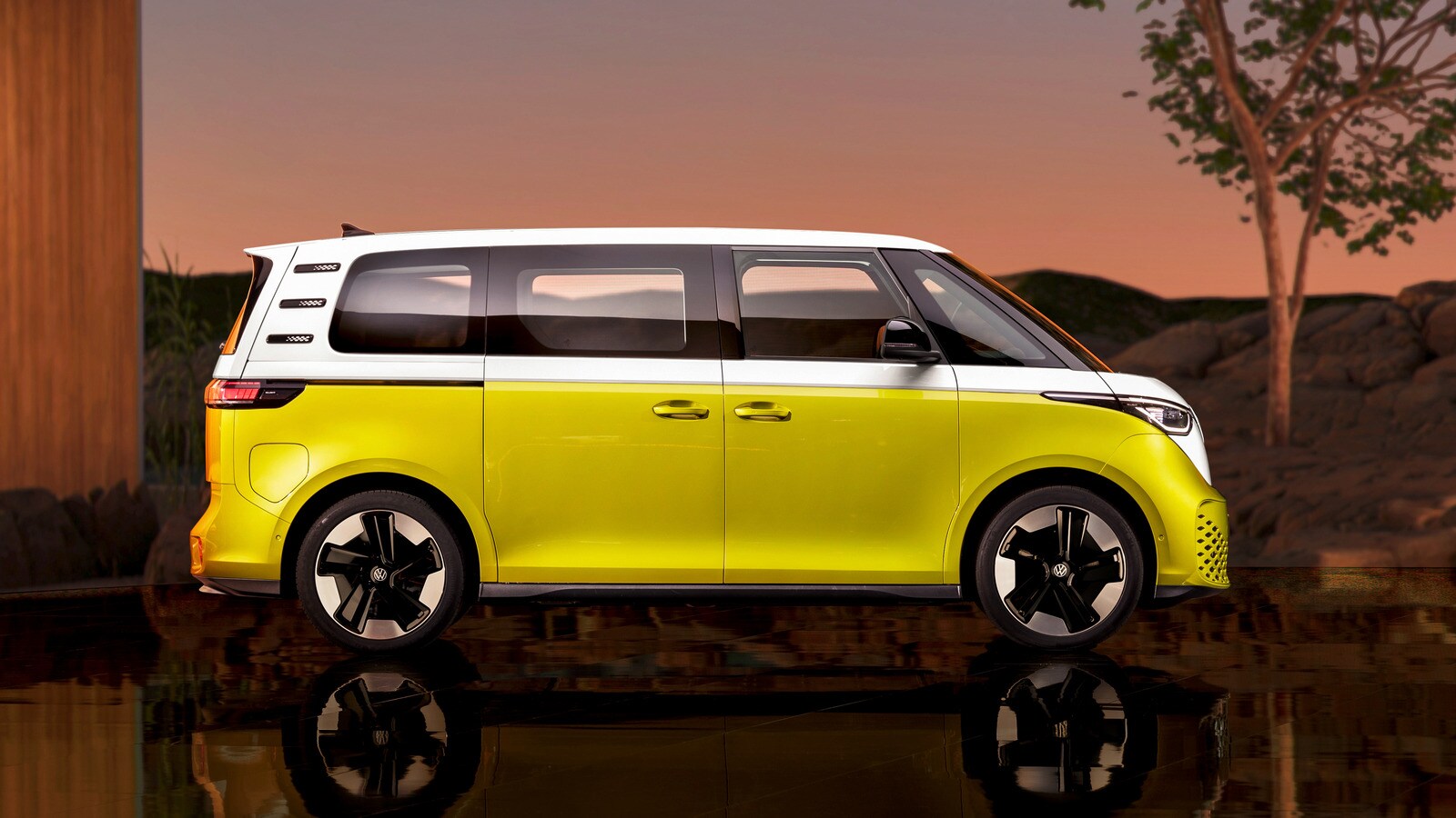 2023 Volkswagen ID. Buzz studio