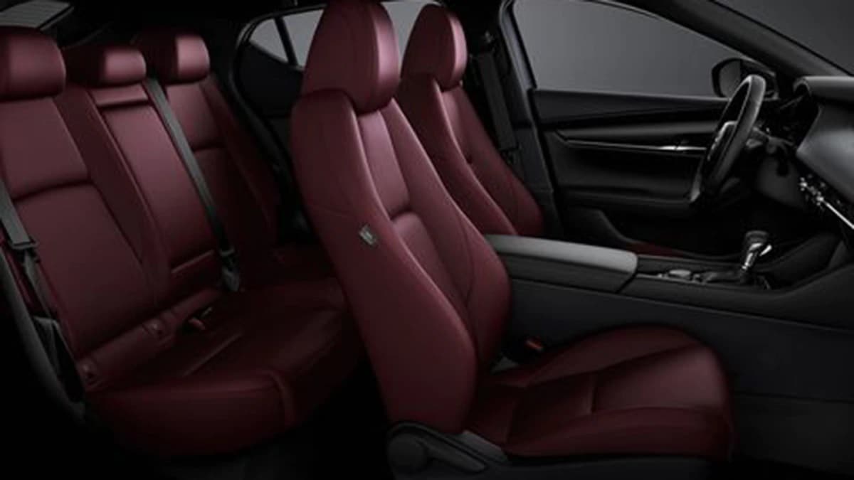2022 Mazda3 Carbon Edition seating profile