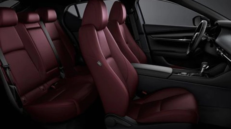 2022 Mazda3 Carbon Edition seating profile