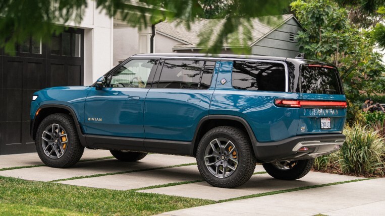 2022 Rivian R1S