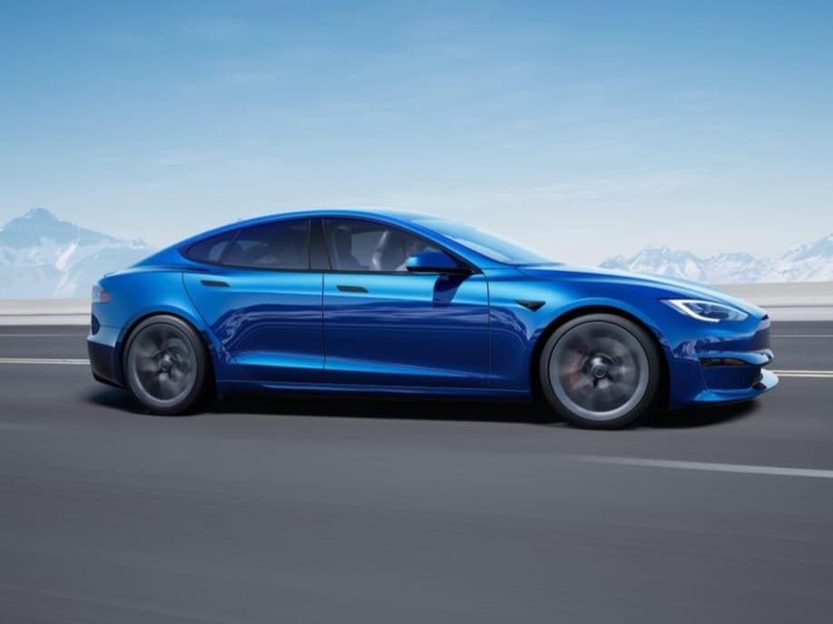 2022 Tesla Model S Plaid in blue.