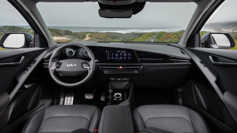 The cabin of the 2023 Kia Niro