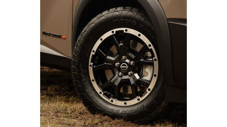 2023 Nissan Pathfinder Rock Creek Fake Beadlock Tires