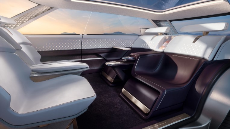 Lincoln Star Concept Inerior Seats Reversed