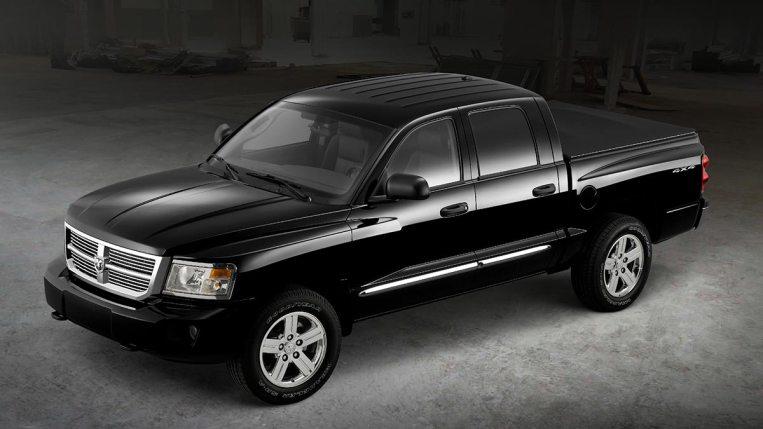 2011 Ram Dakota in black.