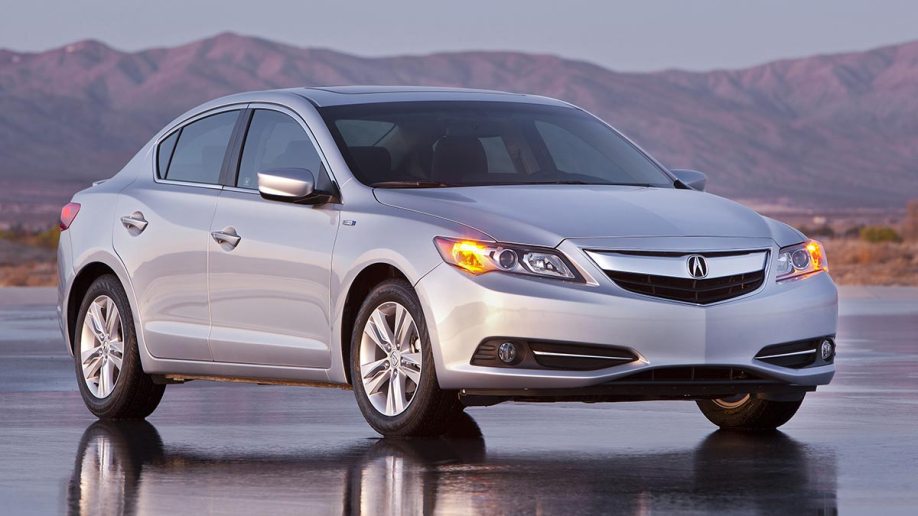2013 Acura ILX Hybrid in silver.