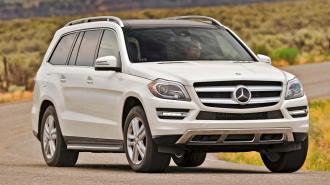 2016 Mercedes Benz GL Front Three Quarter