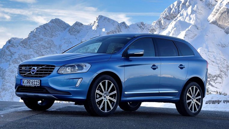 2017 Volvo XC60 in blue.
