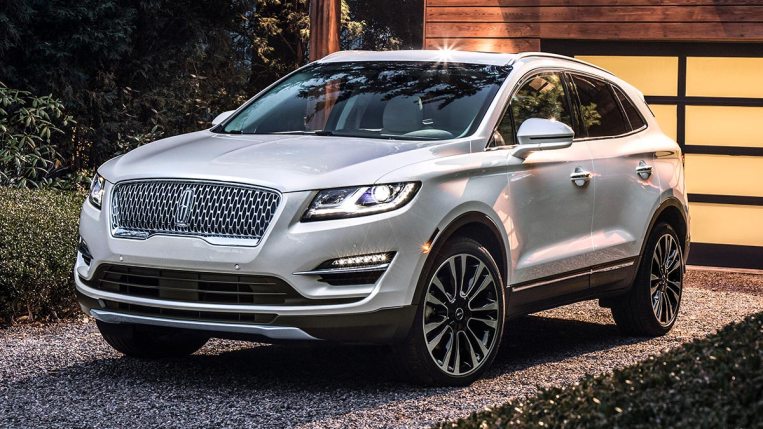 2019 Lincoln MKC in white.