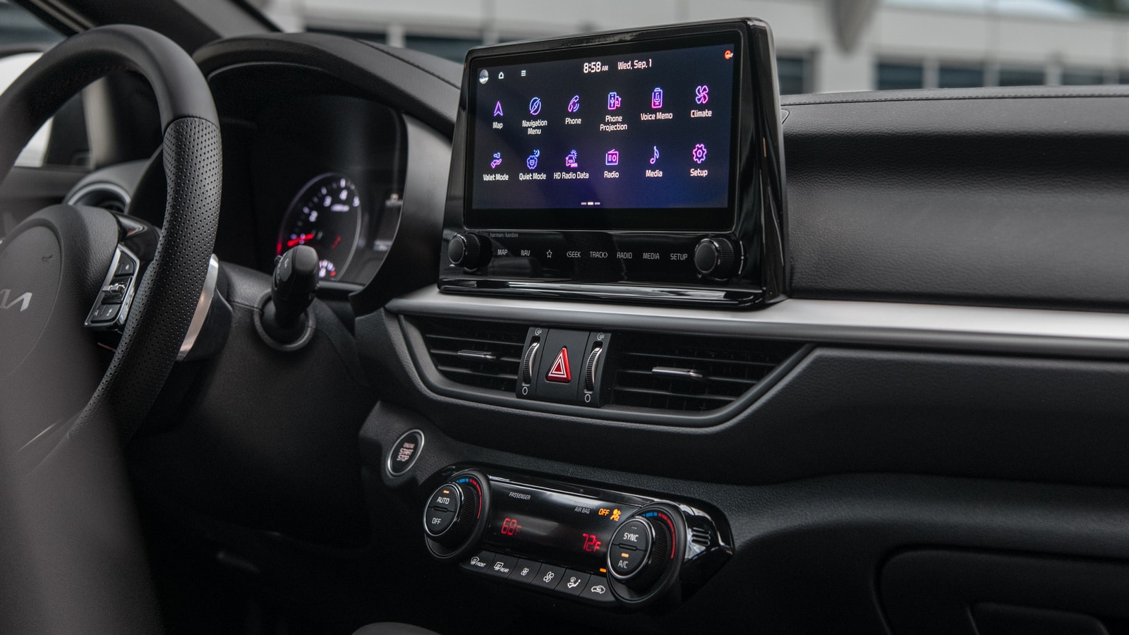 2022 Kia Forte GT dash detail