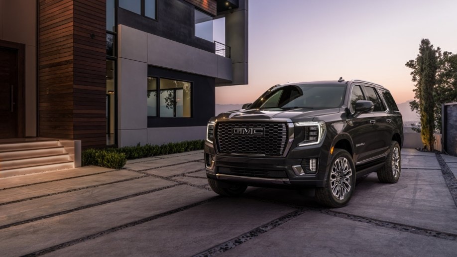 The 2023 GMC Yukon Denali Ultimate seen from a front quarter angle