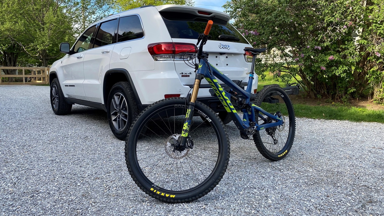 Jeep Grand Cherokee and Pivot Firebird Mountain Bike