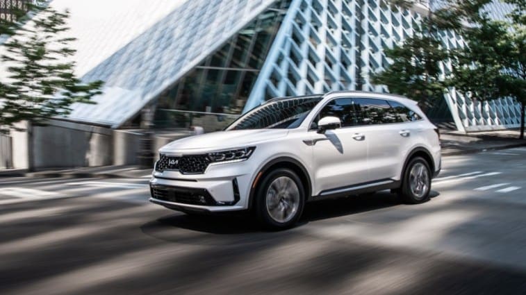 A white 2022 Kia Sorento Plug-In Hybrid in white as seen in profile