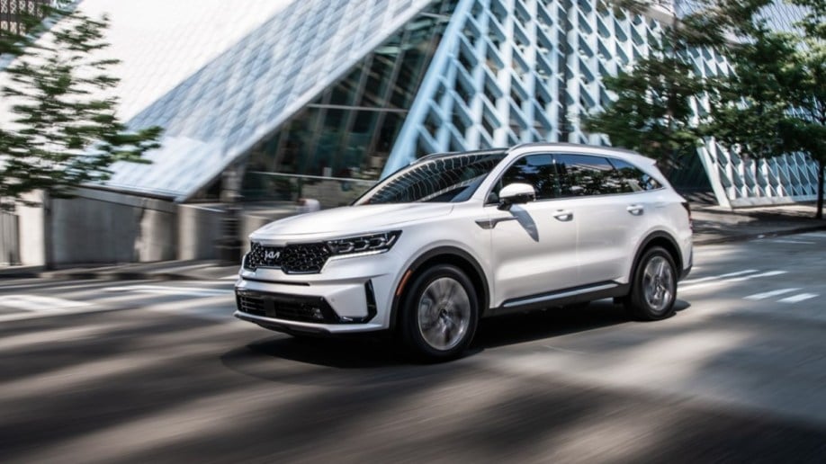 A white 2022 Kia Sorento Plug-In Hybrid in white as seen in profile
