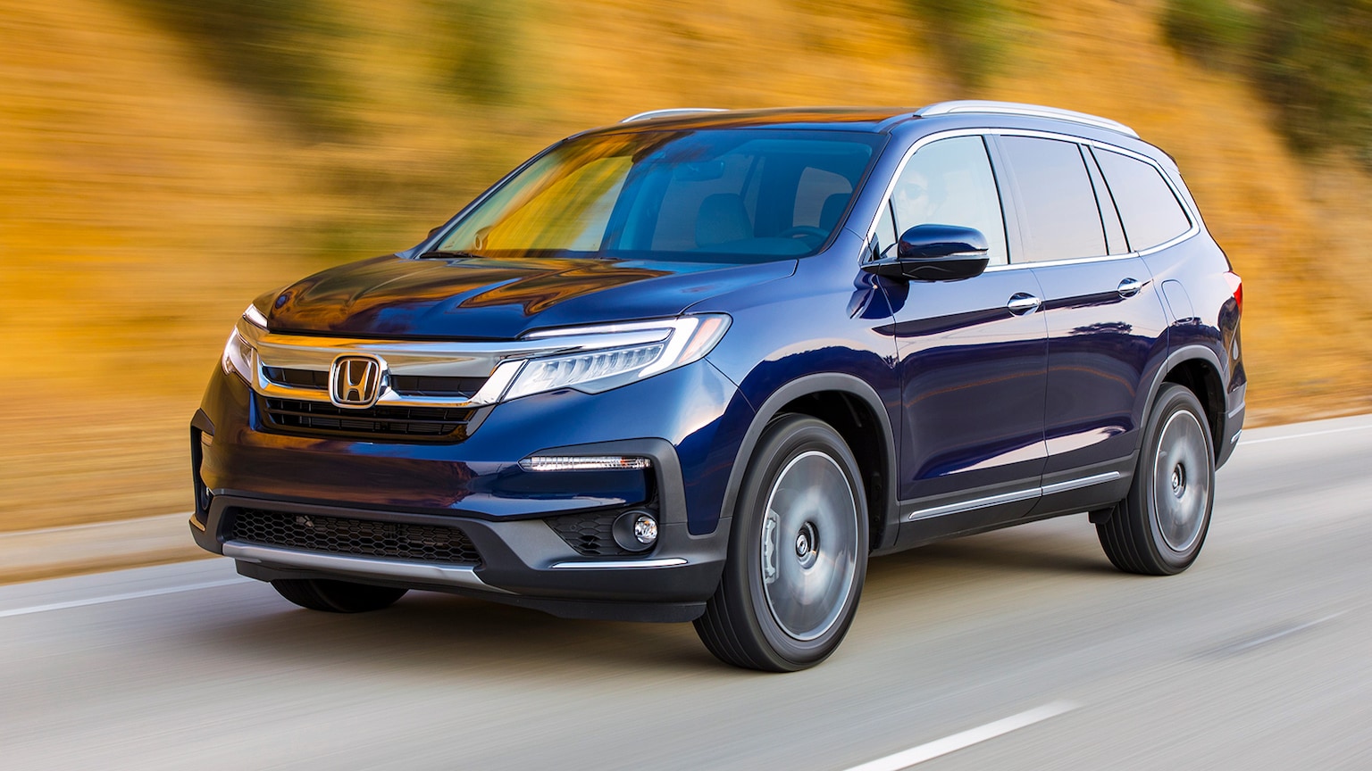 Best 8 Seater SUVs 15 SUVs to Choose From Kelley Blue Book