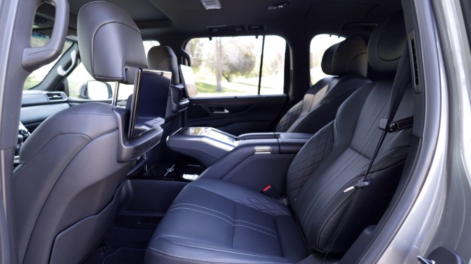 Let's Take a Look Inside the 2022 Lexus LX 600 Ultra Luxury - Kelley Blue  Book