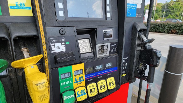 A gasoline pump that dispenses E85 Flex Fuel.