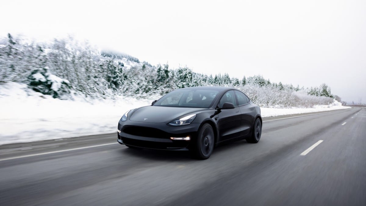 Report: Tesla Offers $3,750 Discount on Model 3, Y - Kelley Blue Book