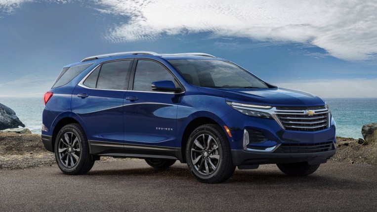 2022 Chevrolet Equinox in blue.