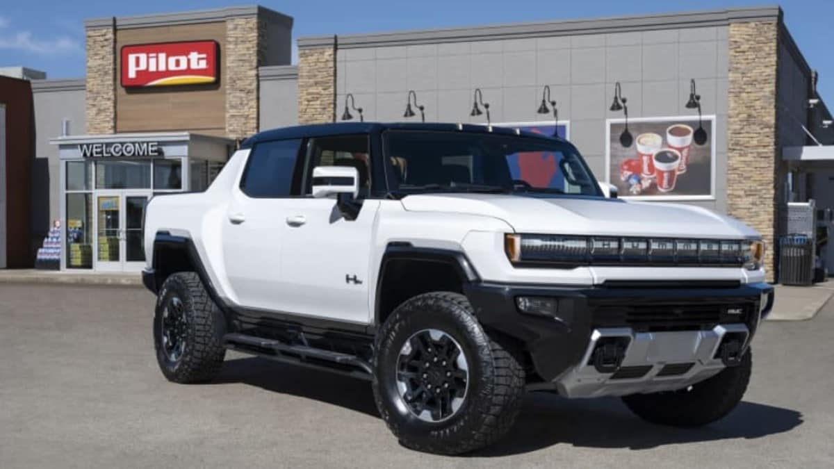 GM, Pilot Flying J Team Up to Build Nationwide Charger Network Kelley