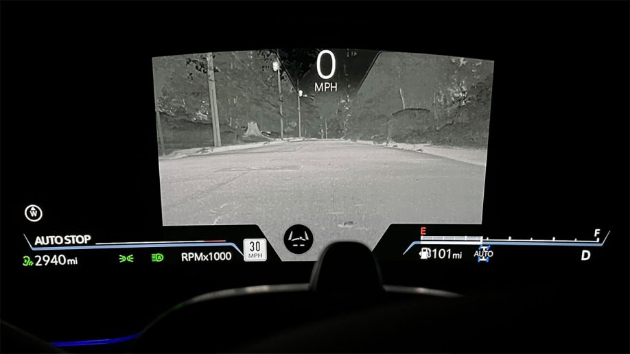 Night vision display in Cadillac Escalade