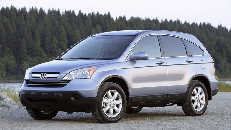 2007 Honda CR-V in silver.