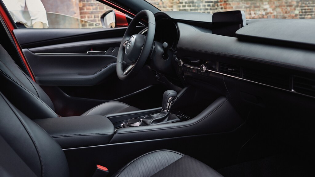 Let‘s Take a Look Inside the 2025 Mazda3 Kelley Blue Book