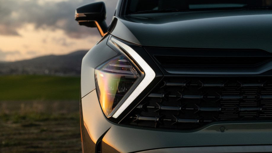 2023 Sportage X-Pro headlight