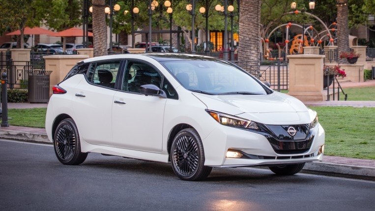 2023 Nissan LEAF