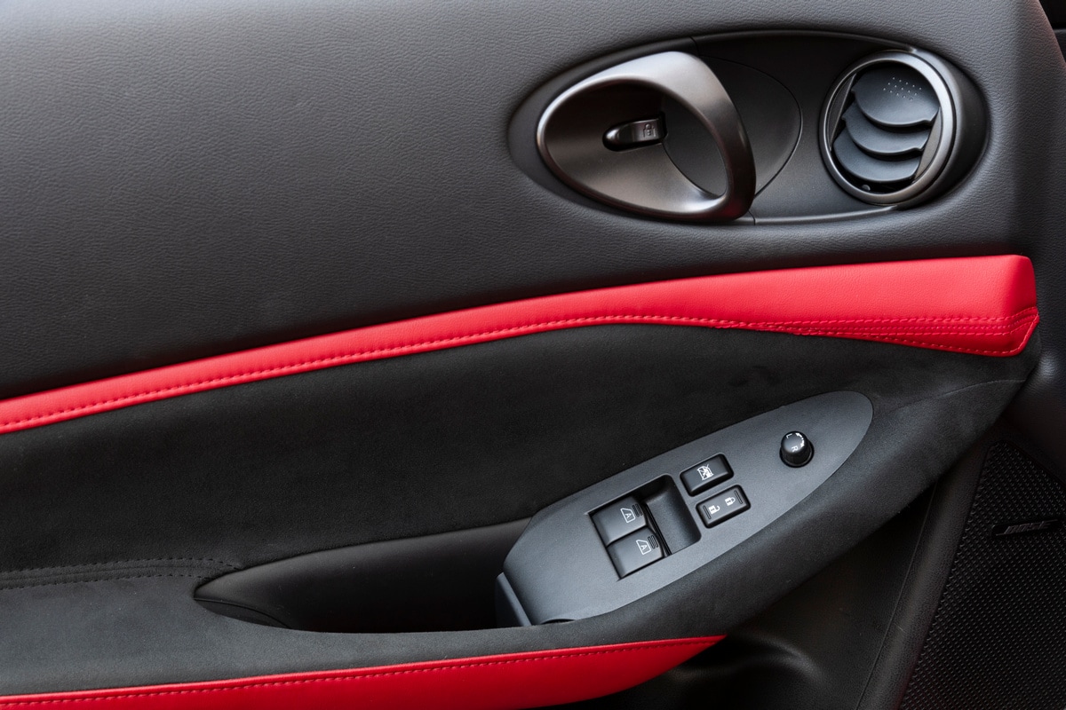 2023-nissan-z-performance-red-29