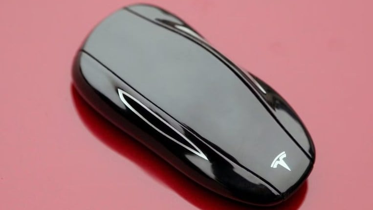 Tesla Model S key fob