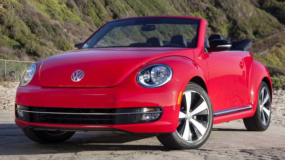 2014 Volkswagen Beetl Convertible in red.