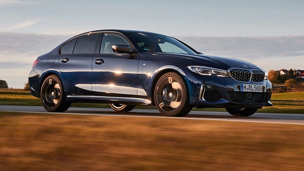 2021 BMW 3 Series in blue