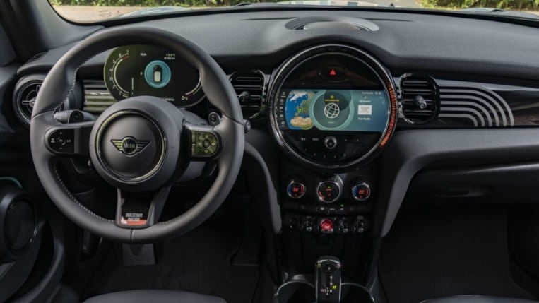 The dashboard of the Mini Multitone Edition