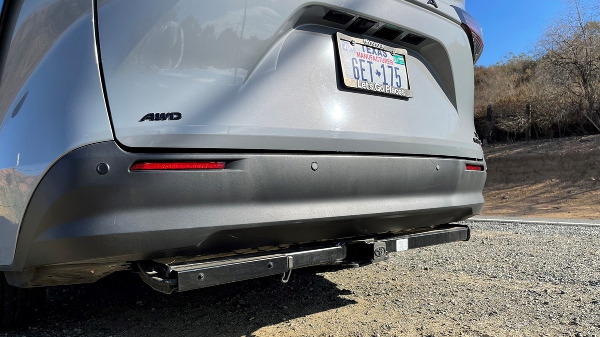 What Is a Car Hitch? - Kelley Blue Book