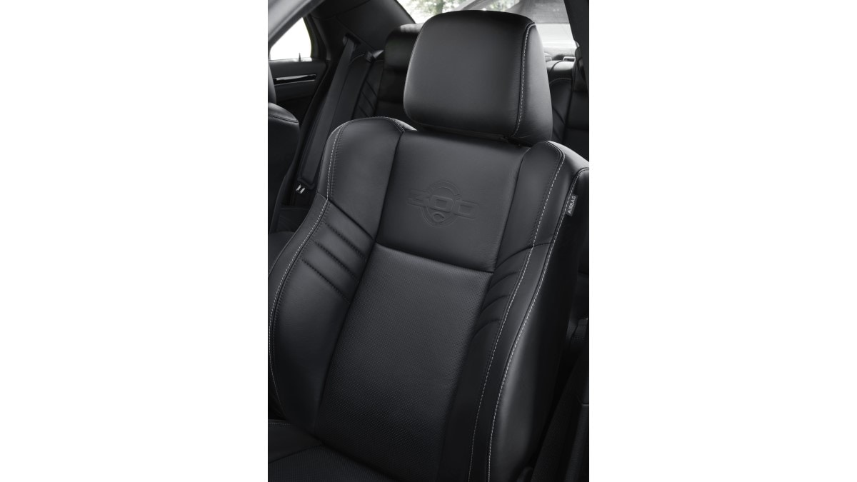 The seats of the 2023 Chrysler 300C