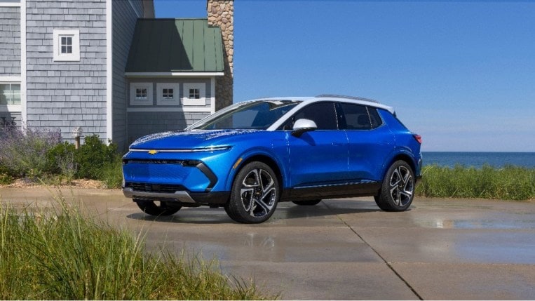 The 2024 Cherolet Equinox EV seen from a front quarter angle