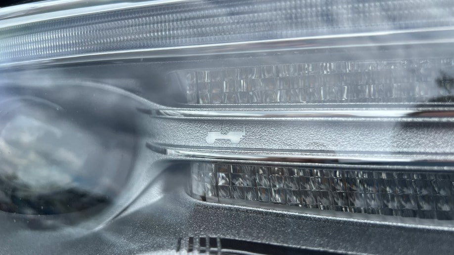 Jeep grand cherokee headlight