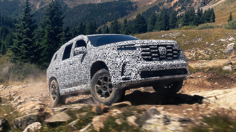 2023 Honda Pilot TrailSport in camo