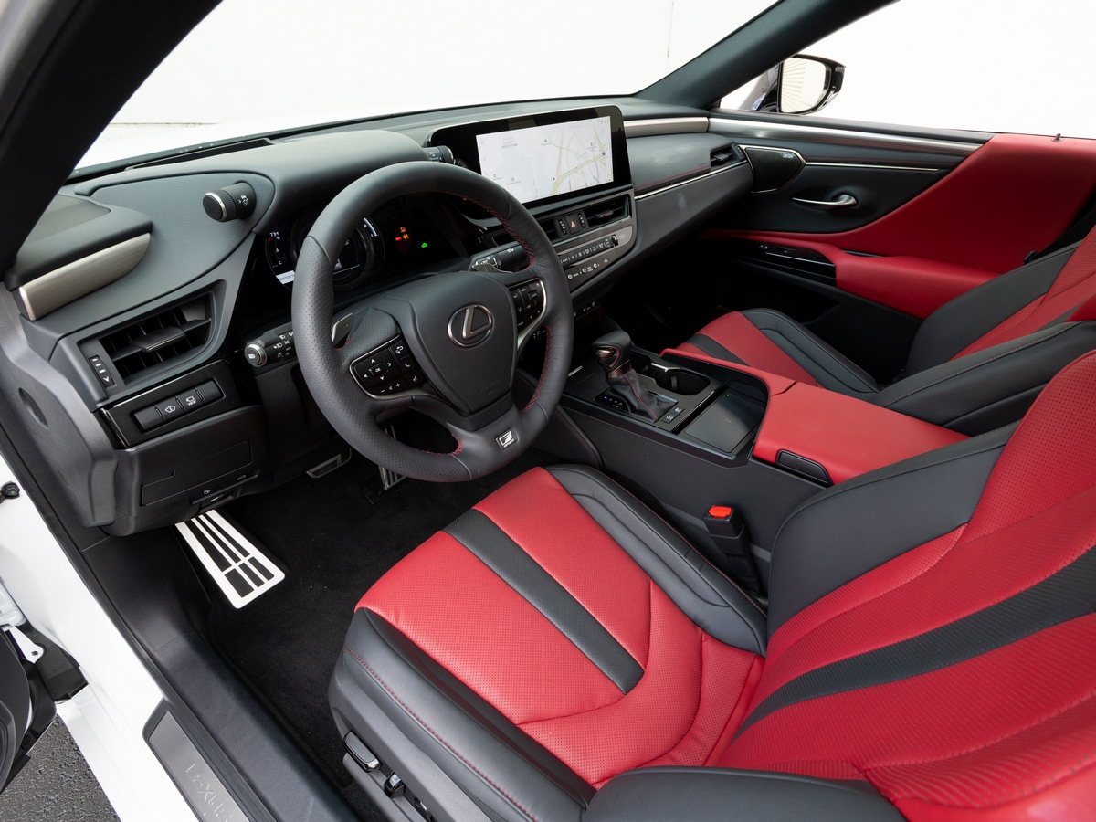 2023 Lexus ES 300h driver side