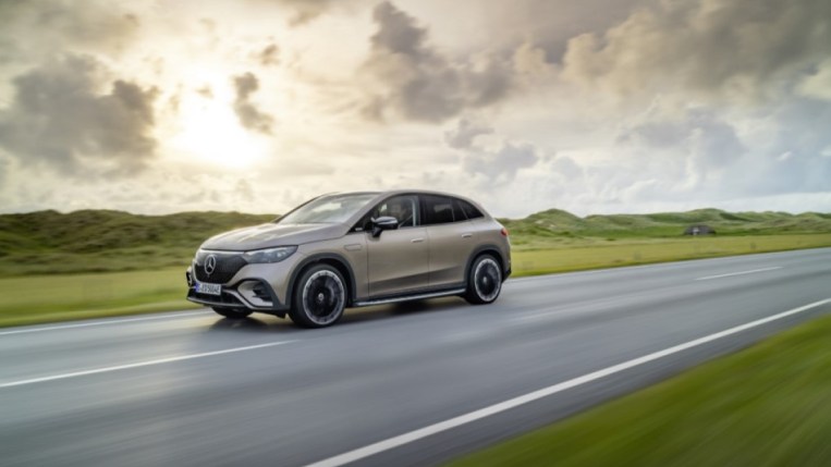 The 2023 Mercedes-Benz EQE SUV from a front quarter angle