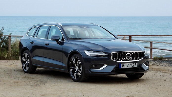 10 Best Used Luxury Wagons Under $30,000 - Kelley Blue Book